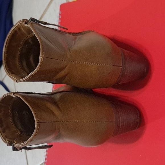 Booties - Picture 4 of 4